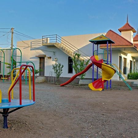 Vishal Lords Inn Gir Forest Malanka Exterior photo